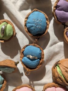 胡桃のリングケース : 青