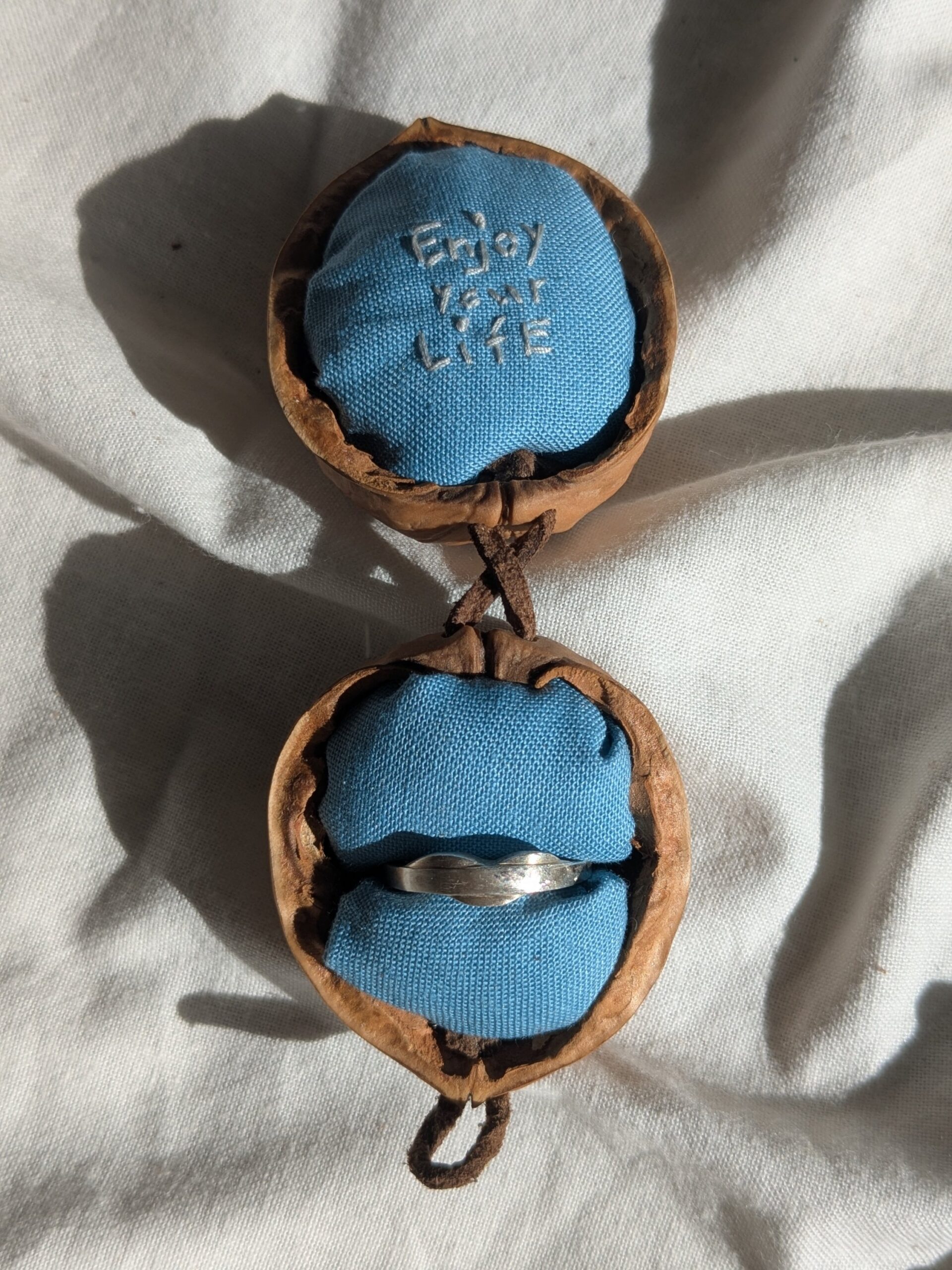 胡桃のリングケース : 青 - 画像 (6)