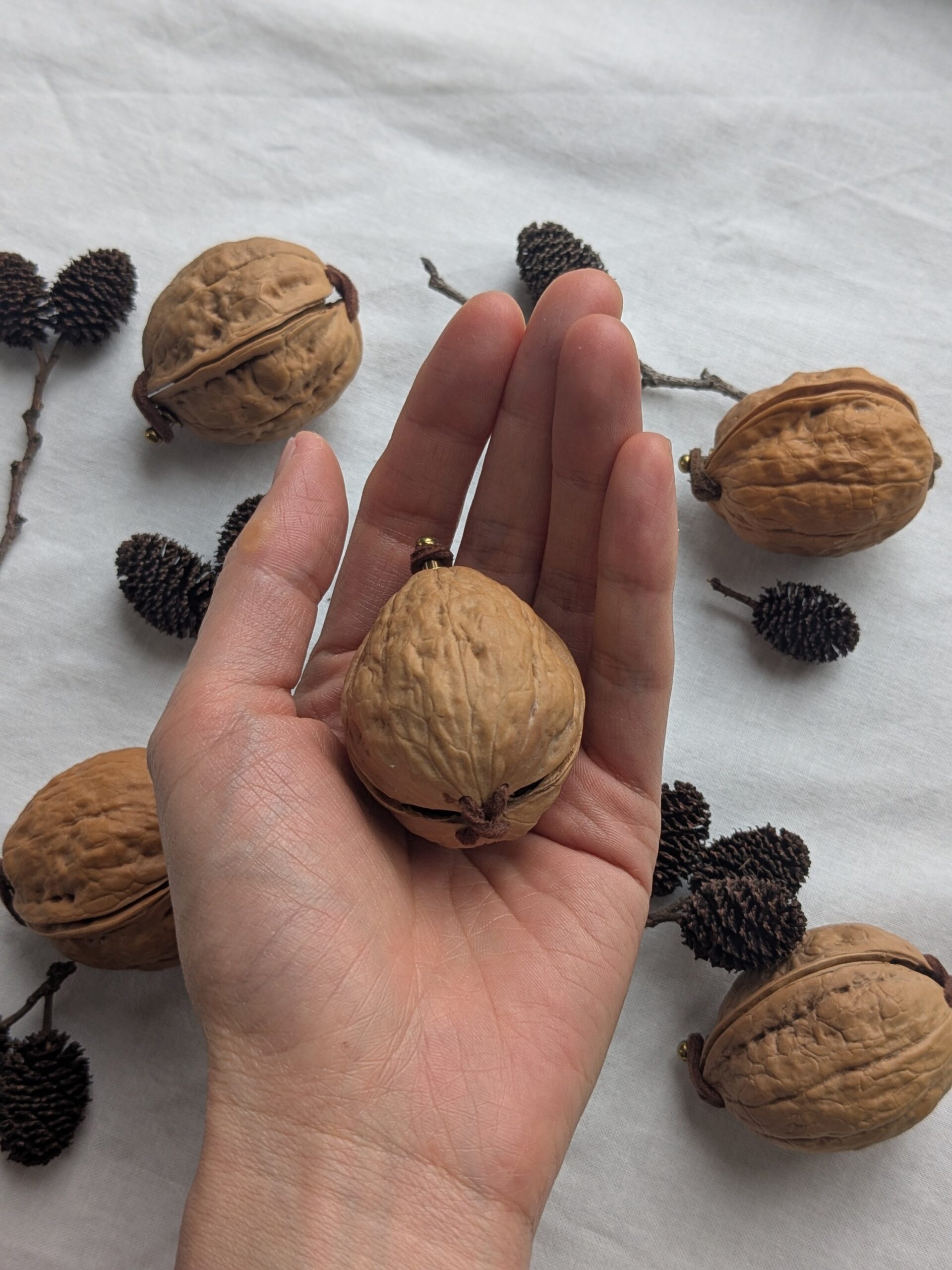 胡桃のリングケース : 茶 - 画像 (5)