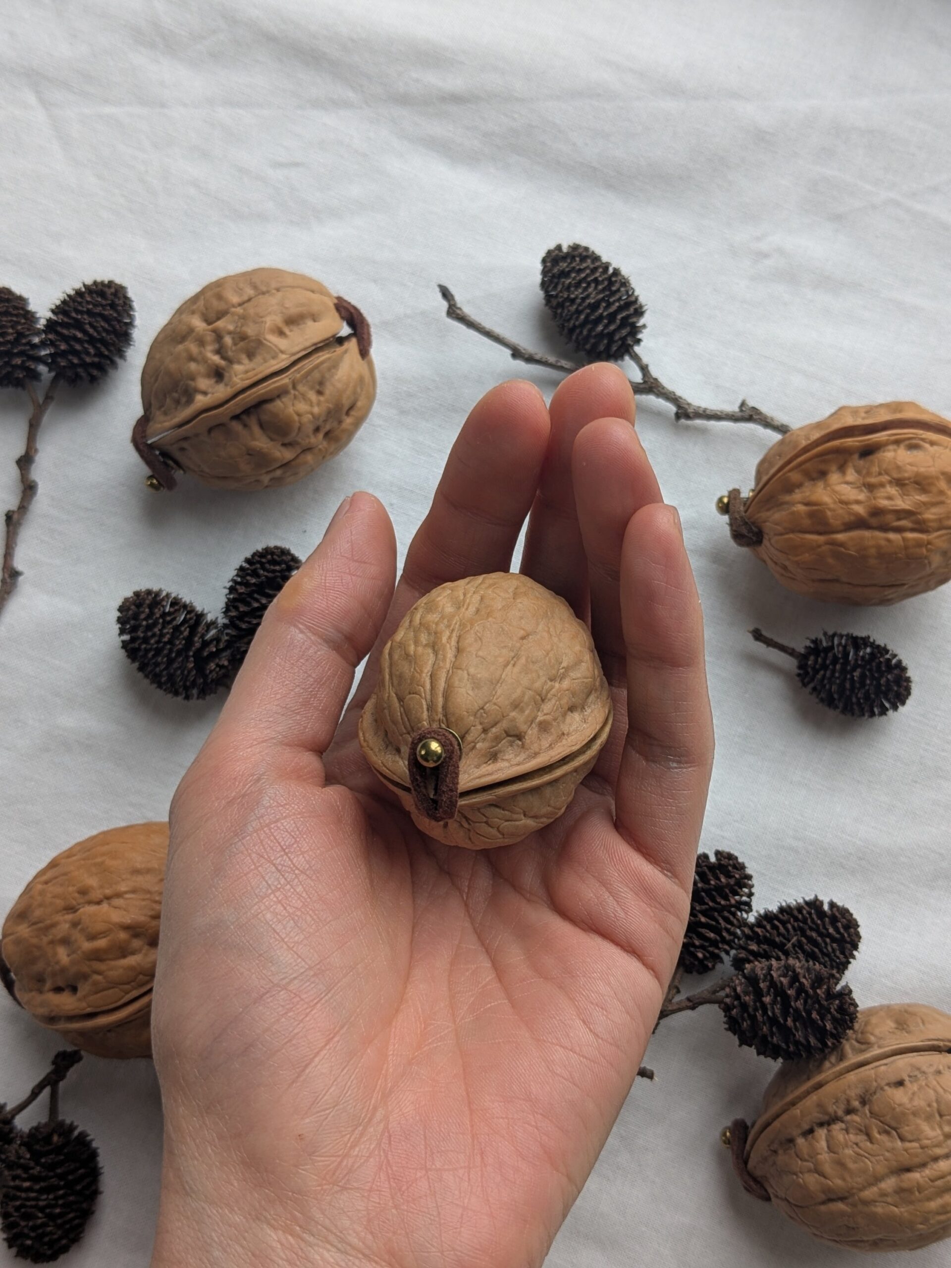 胡桃のリングケース : 茶 - 画像 (6)