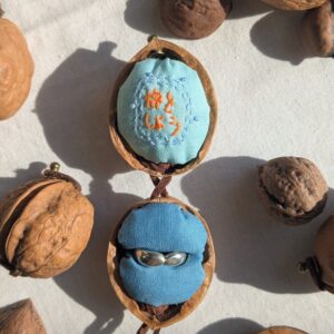 15.胡桃のリングケース : 水×青